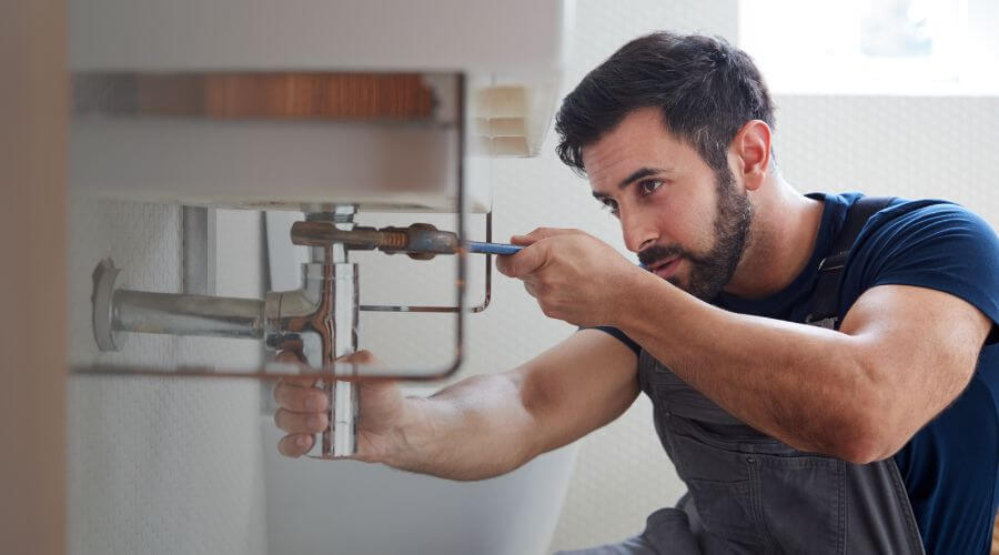 Professional sink repair services in Baxter Springs, KS